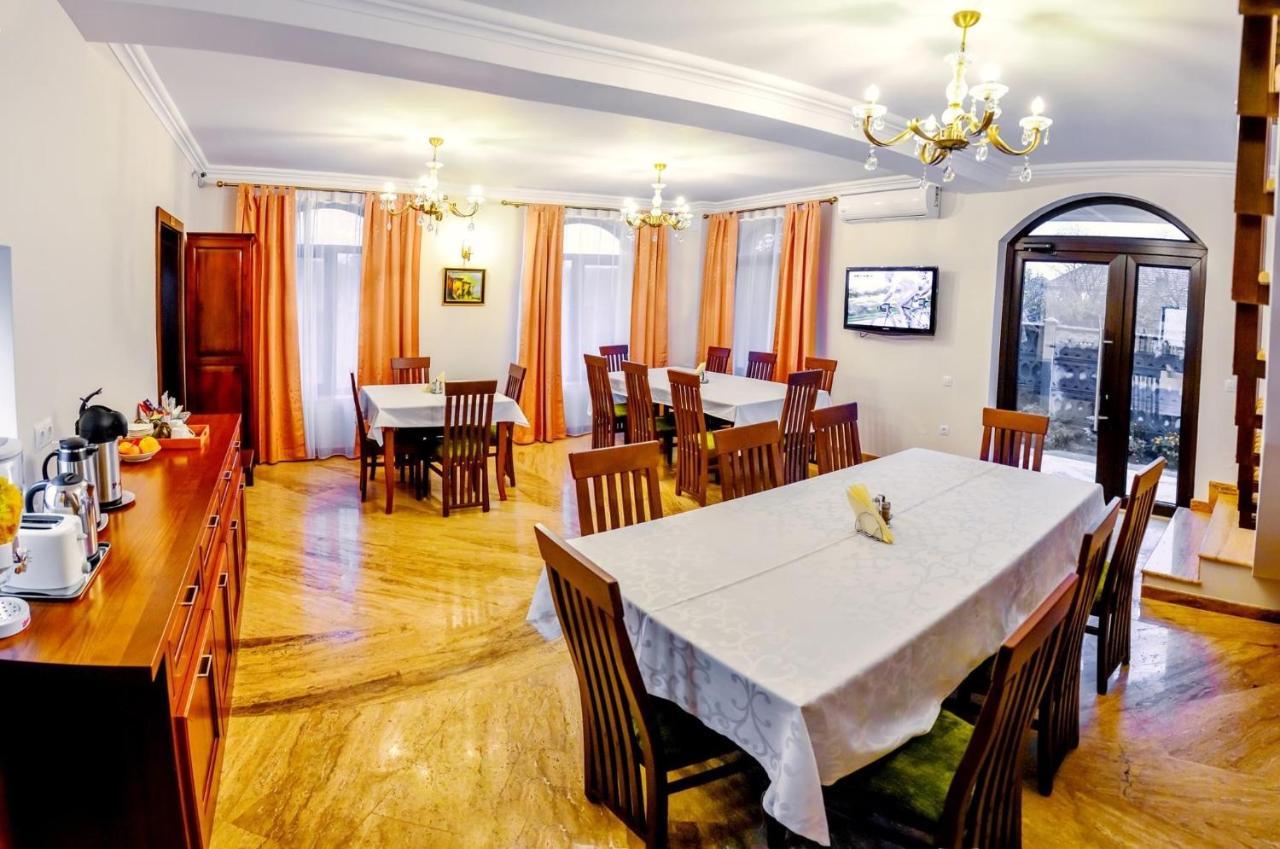 Casa Alina Hotel Deva Ngoại thất bức ảnh