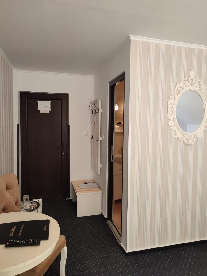 Casa Alina Hotel Deva Ngoại thất bức ảnh