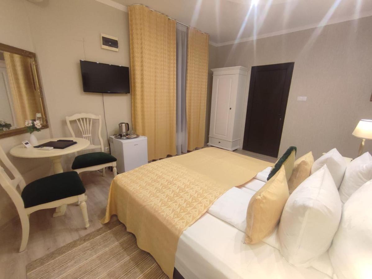 Casa Alina Hotel Deva Ngoại thất bức ảnh